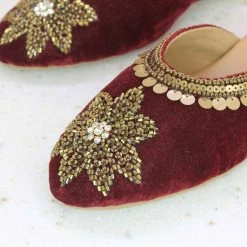 Inc.5 FLAT EMBROIDED MULE - MAROON SALE