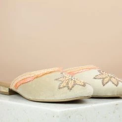 Inc.5 FLAT EMBROIDED MULE - PEACH