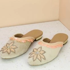 Inc.5 FLAT EMBROIDED MULE - PEACH