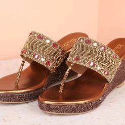 Inc.5 VEDGE HEEL EMBROIDED TOE POST Ethnic