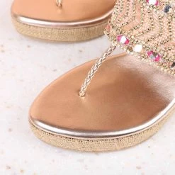 Inc.5 VEDGE HEEL EMBROIDED TOE POST