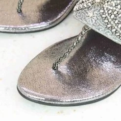 Inc.5 SALE EMBROIDED BLOCK HEEL THONG