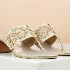 Inc.5 EMBROIDED BLOCK HEEL THONG