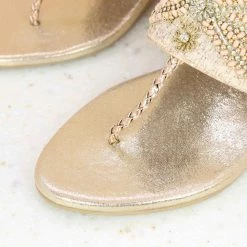 Inc.5 EMBROIDED BLOCK HEEL THONG