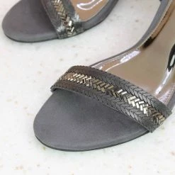 Inc.5 Party BLOCK HEEL SANDAL - GREY