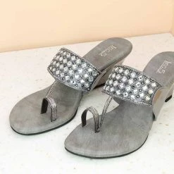 Inc.5 EMBROIDED VEDGE HEEL TOE POST SALE