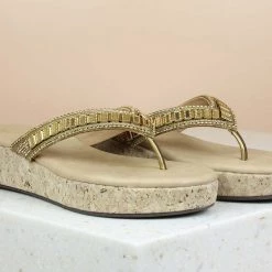 Inc.5 EMBROIDED THONG