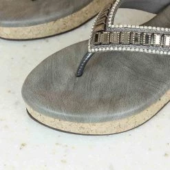 Inc.5 EMBROIDED THONG