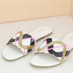 Inc.5 FLAT EMBROIDED MULES