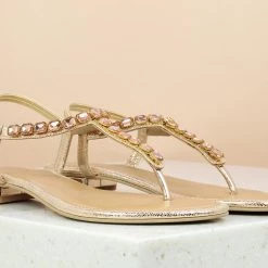 Inc.5 SALE EMBROIDED FLAT SANDAL