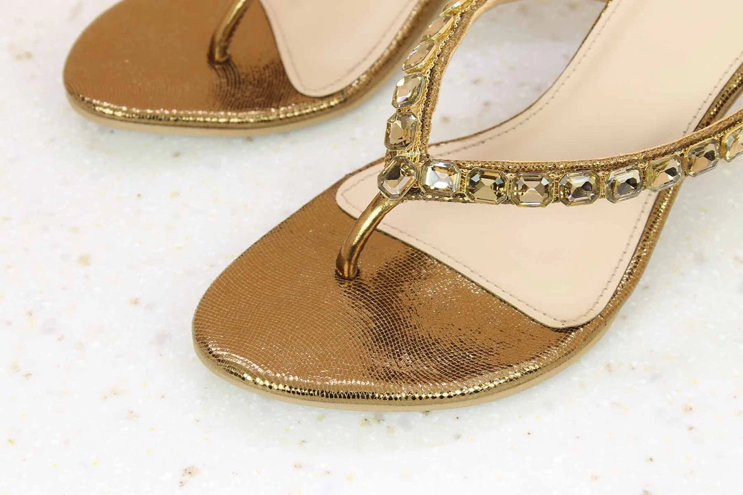 Inc.5 SMALL HEEL DIAMOND THONG 4 Inc.5 SMALL HEEL DIAMOND THONG