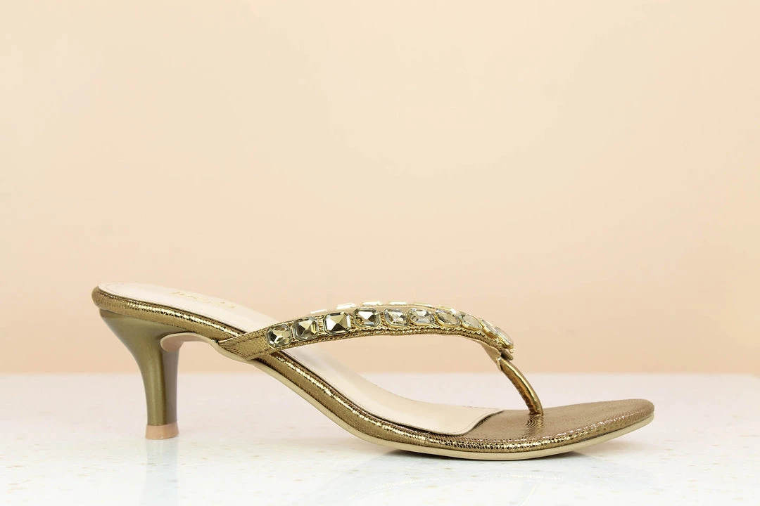 Inc.5 SMALL HEEL DIAMOND THONG 5 Inc.5 SMALL HEEL DIAMOND THONG