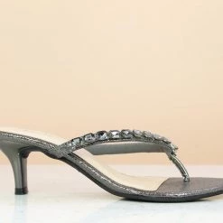 Inc.5 SMALL HEEL DIAMOND THONG