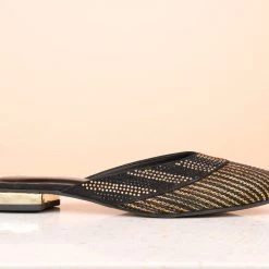 Inc.5 EMBROIDED MULES