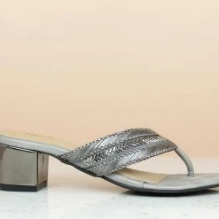 Inc.5 BLOCK HEEL DIAMOND THONG