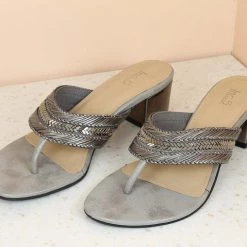 Inc.5 BLOCK HEEL DIAMOND THONG