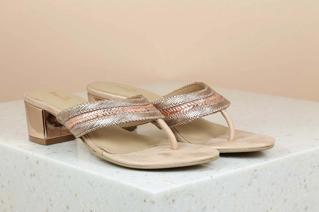 Inc.5 BLOCK HEEL DIAMOND THONG 3 Inc.5 BLOCK HEEL DIAMOND THONG