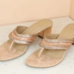 Inc.5 BLOCK HEEL DIAMOND THONG 9 Inc.5 BLOCK HEEL DIAMOND THONG