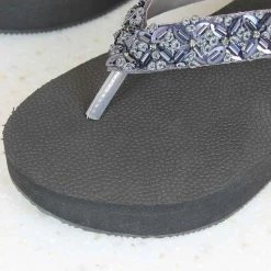 Inc.5 SALE EMBROIDED RUBBER PLATFORM THONG