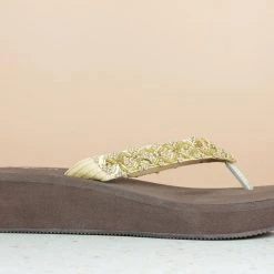 Inc.5 EMBROIDED RUBBER PLATFORM THONG