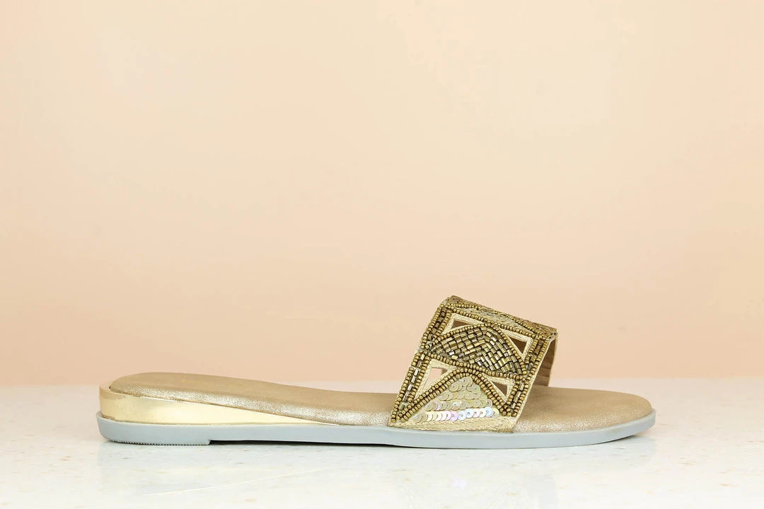 Inc.5 SALE EMBROIDED FLAT MULES 5 Inc.5 SALE EMBROIDED FLAT MULES