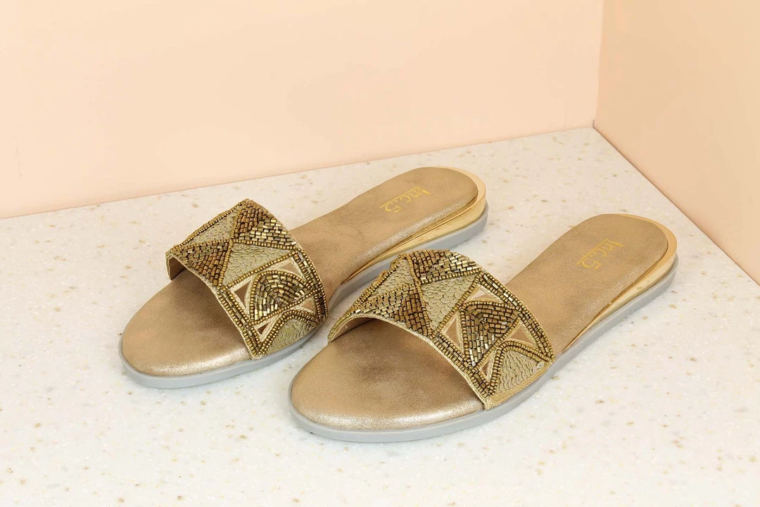 Inc.5 SALE EMBROIDED FLAT MULES 6 Inc.5 SALE EMBROIDED FLAT MULES