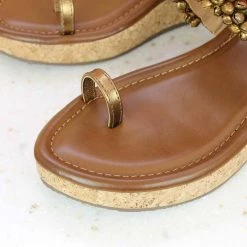 Inc.5 CORK COVERED TOE POST