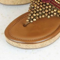 Inc.5 EMBROIDED PLATFORM THONG