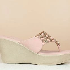 Inc.5 EMBROIDED PLATFORM THONG