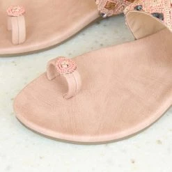 Inc.5 EMBROIDED FLAT TOE POST