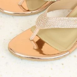 Inc.5 BLOCK HEEL DIAMOND THONG