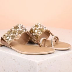 Inc.5 WOMEN FLAT EMBROIDED TOE POST