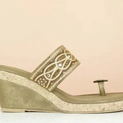 Inc.5 Embroidery EMBROIDED VEDGE HEELS TOE POST