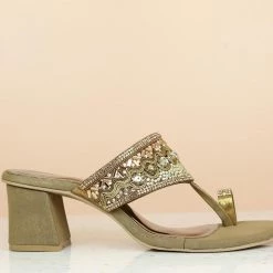 Inc.5 SALE EMBROIDED TOE POST