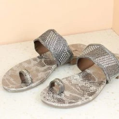 Inc.5 SALE FLAT DIAMOND TOE POST