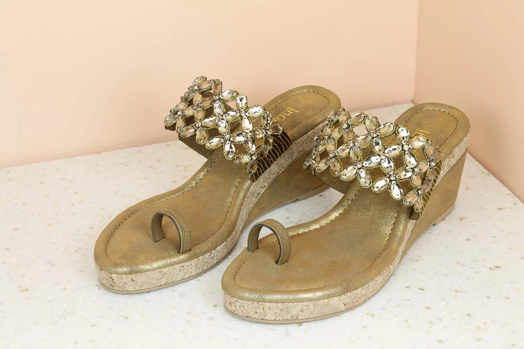 Inc.5 EMBROIDED PLATFORM 6 Inc.5 EMBROIDED PLATFORM