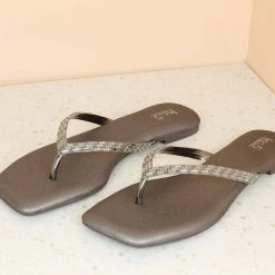 Inc.5 FLAT DIAMOND THONG WOMEN