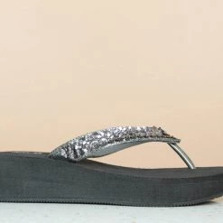 Inc.5 SALE EMBROIDED RUBBER PLATFORM