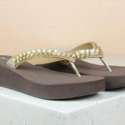 Inc.5 SALE EMBROIDED RUBBER PLATFORM