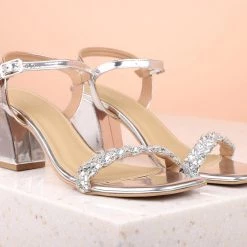 Inc.5 BLOCK HEEL DIAMOND SANDAL Inc5