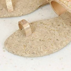 Inc.5 WOMEN EMBROIDED FLAT TOE POST