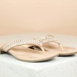 Inc.5 EMBROIDED FLAT THONG WOMEN