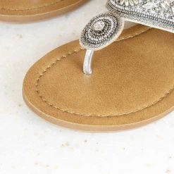 Inc.5 SALE EMBROIDED FLAT THONG