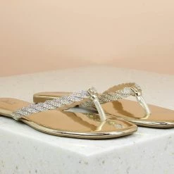 Inc.5 FLAT DIAMOND SANDAL