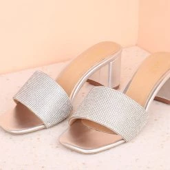 Inc.5 BLOCK HEEL DIAMOND MULES Inc5