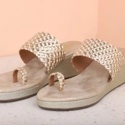 Inc.5 Inc5 DIAMOND PLATFORM TOE POST 9 Inc.5 Inc5 DIAMOND PLATFORM TOE POST