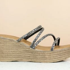 Inc.5 EMBELLISHED PLATFORM HEELS WOMEN