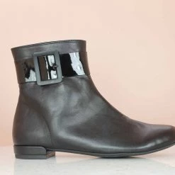 Inc.5 WOMEN SIDE BUCKLE FLAT BOOTS-BLACK