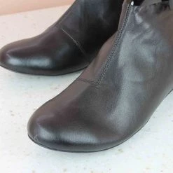 Inc.5 WOMEN SIDE BUCKLE FLAT BOOTS-BLACK