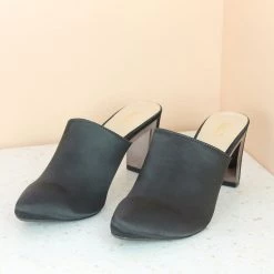 Inc.5 PLATTED HEEL PUMPS-BLACK WOMEN
